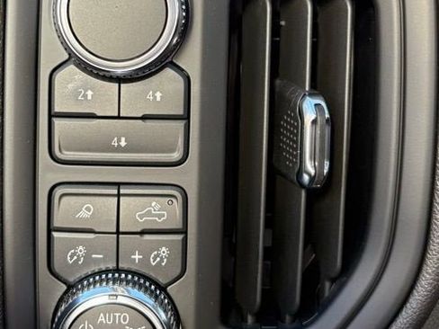 New 2025 GMC Sierra 2500 Pro w/ Convenience Package image 26