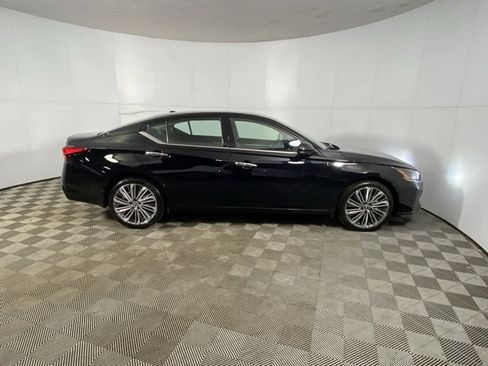 Used 2024 Nissan Altima 2.5 SL image 5