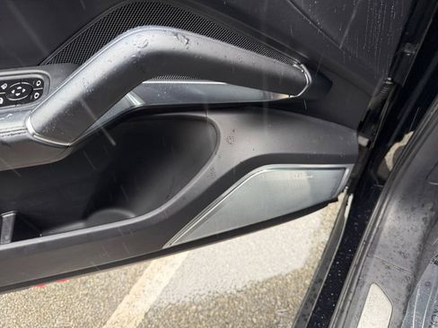 Used 2021 Porsche Cayenne Turbo w/ Premium Package Plus (PI3) image 15