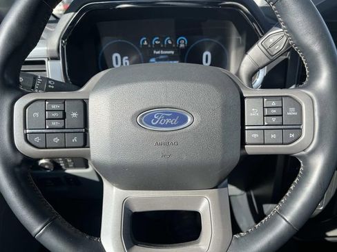 Used 2022 Ford F150 Lariat w/ Trailer Tow Package image 14