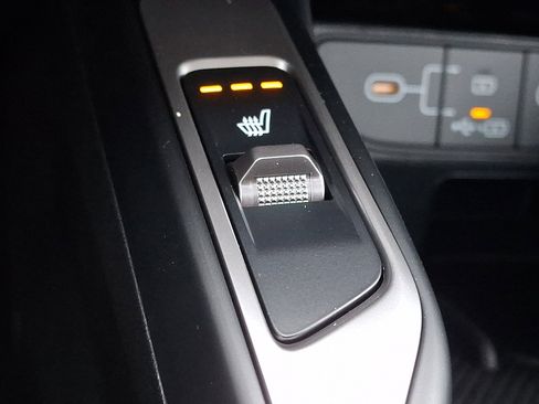 New 2026 Kia Sorento S w/ S Panoramic Sunroof Package image 16