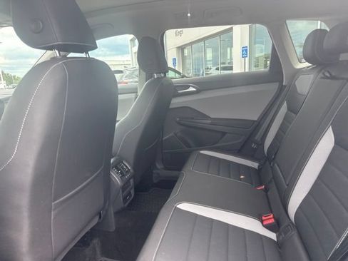Used 2023 Volkswagen Taos SEL AWD/4WD image 8