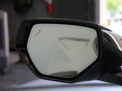 Used 2021 Chevrolet Corvette Stingray Premium Cpe w/ Z51 Performance Package image 21