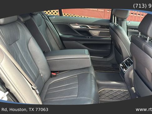 Used 2018 BMW 740i RWD image 35