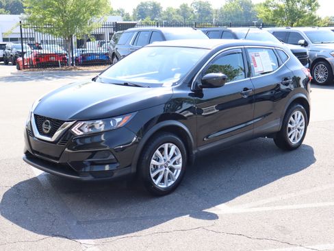 Used 2021 Nissan Rogue Sport S FWD image 5