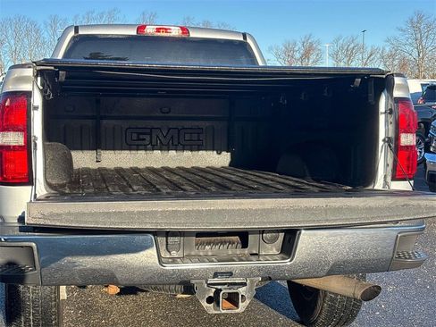 Used 2019 GMC Sierra 2500 SLE image 5