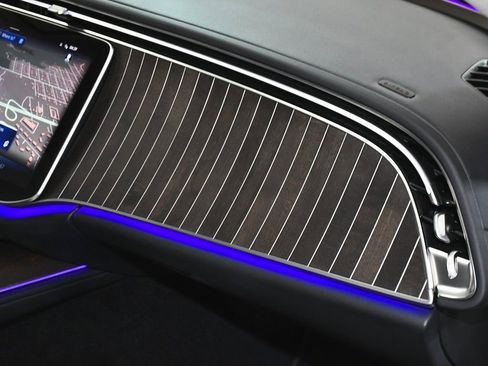 Used 2025 Mercedes-Benz E 450 4MATIC Sedan image 61