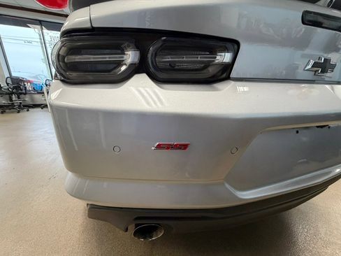 Used 2019 Chevrolet Camaro SS image 37