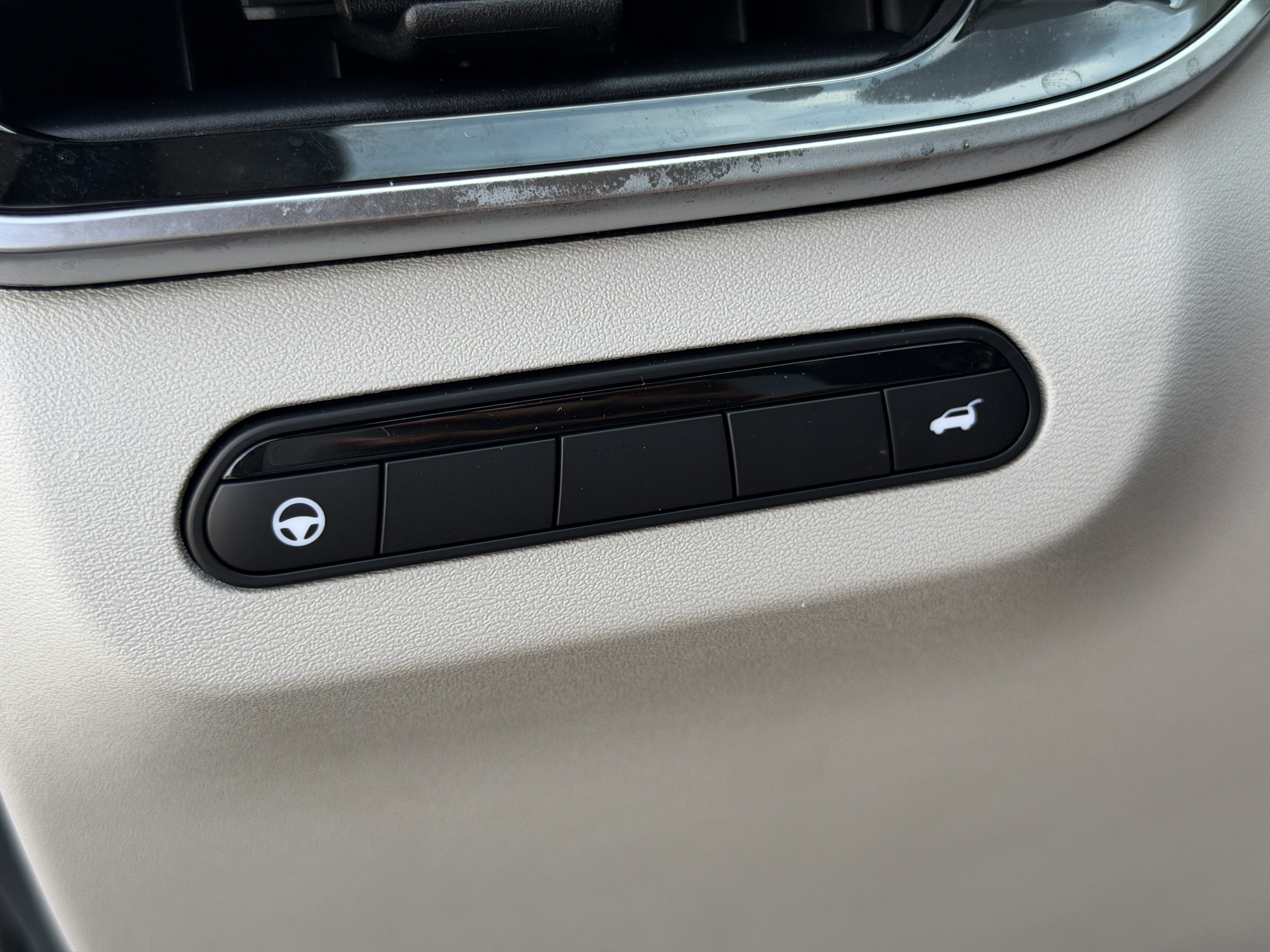 Certified 2027 INFINITI QX60 Luxe w/ Family Package FWD image 30