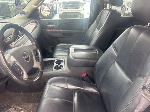 Used 2013 GMC Yukon XL SLT image 4