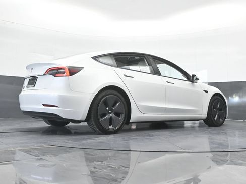 Used 2021 Tesla Model 3 Standard Range Plus RWD image 56