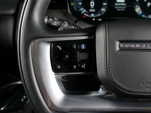 Certified 2025 Land Rover Range Rover SE AWD/4WD image 18