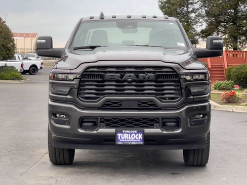 New 2026 RAM 2500 Big Horn AWD/4WD image 3