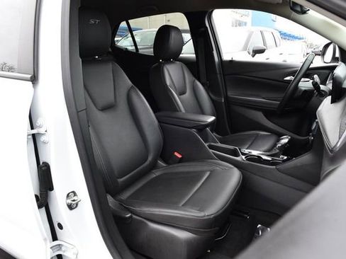 Used 2024 Buick Encore GX Sport Touring AWD/4WD image 20