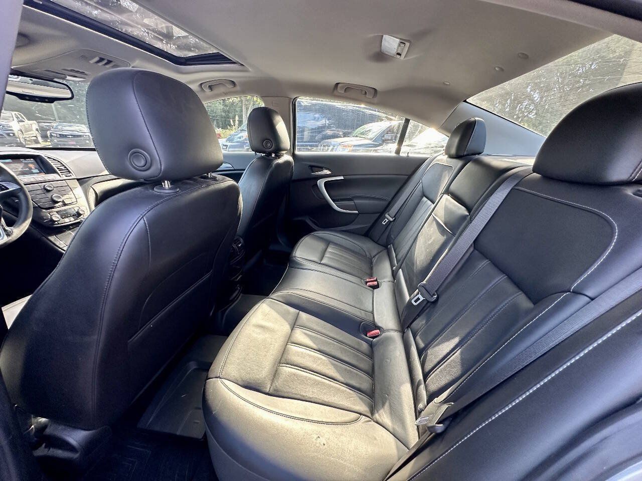 Used 2013 Buick Regal Premium FWD image 12