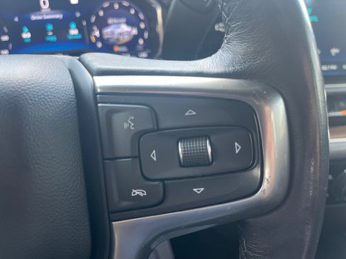 Used 2022 Chevrolet Silverado 1500 LT AWD/4WD image 18