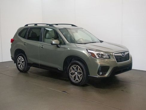 Certified 2021 Subaru Forester Premium AWD/4WD image 1
