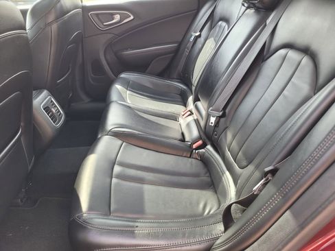 Used 2015 Chrysler 200 C w/ Sun/Sound Group FWD image 41