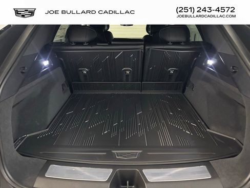 New 2026 Cadillac Lyriq Sport w/ LPO, Floor Liner Package AWD/4WD image 20