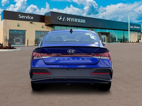 New 2026 Hyundai Elantra Sport image 6