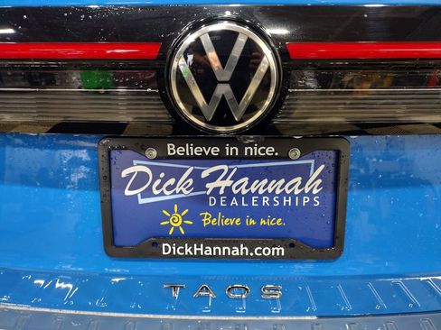 New 2025 Volkswagen Taos SEL image 15