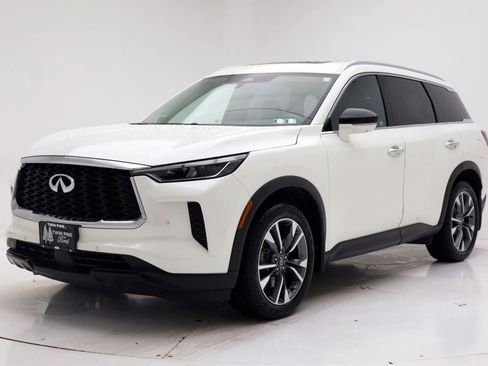 Used 2023 INFINITI QX60 Luxe w/ Performance Audio Package AWD/4WD image 2