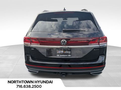 Used 2025 Volkswagen Atlas SE image 15