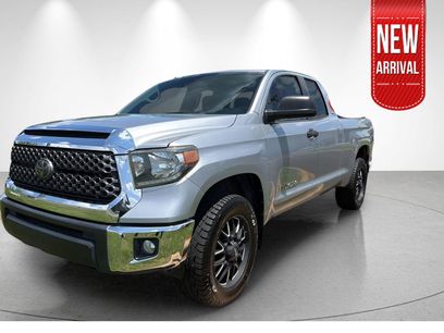 Used 2018 Toyota Tundra SR5 w/ SR5 Upgrade Package