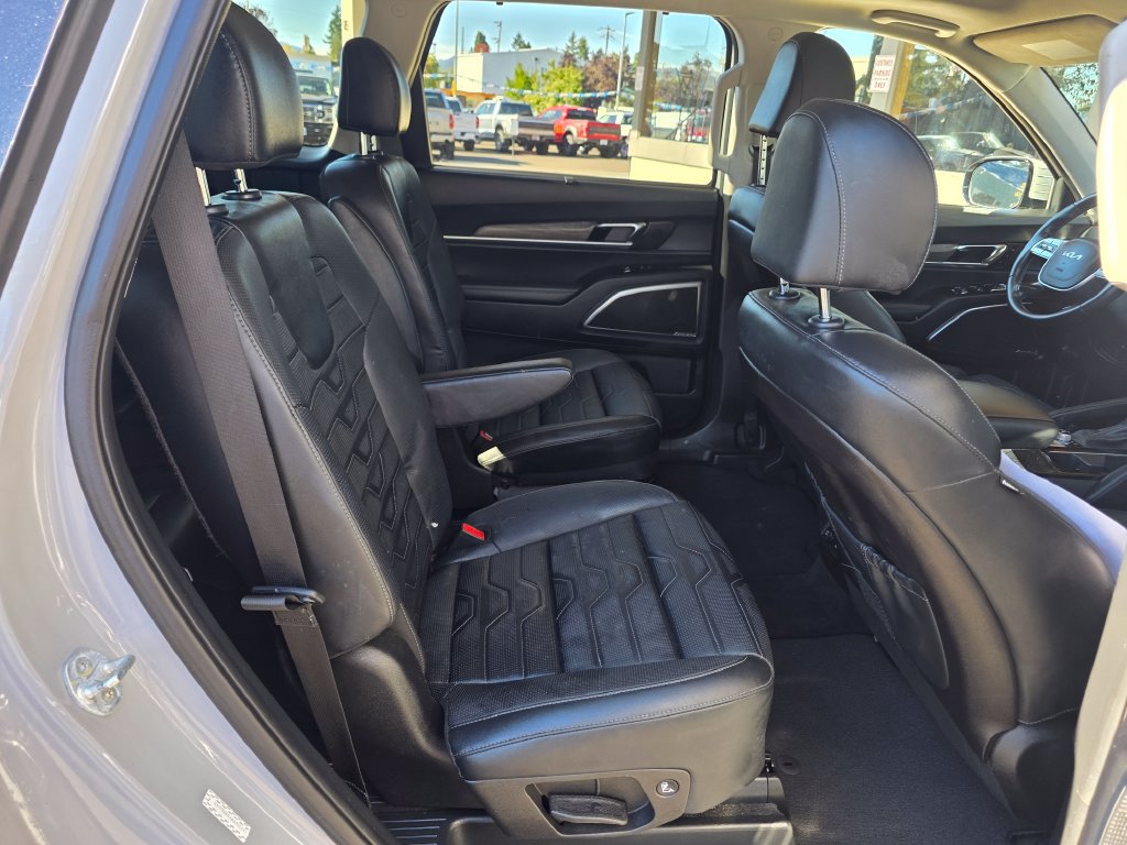 Used 2022 Kia Telluride SX w/ SX Prestige Package AWD/4WD image 25