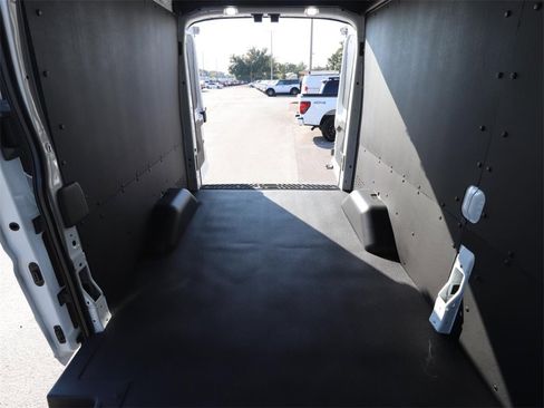 New 2026 Ford Transit 250 148 Medium Roof w/ Load Area Protection Package image 12