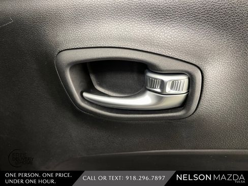 Used 2019 Jeep Compass Sport image 43