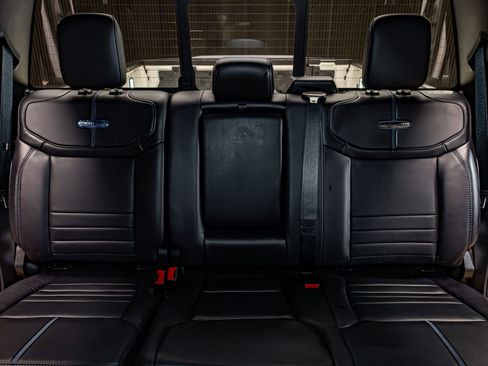 Used 2025 Ford F150 Platinum w/ Equipment Group 702A High image 26