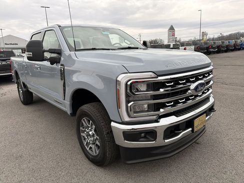 New 2026 Ford F250 Lariat AWD/4WD image 3