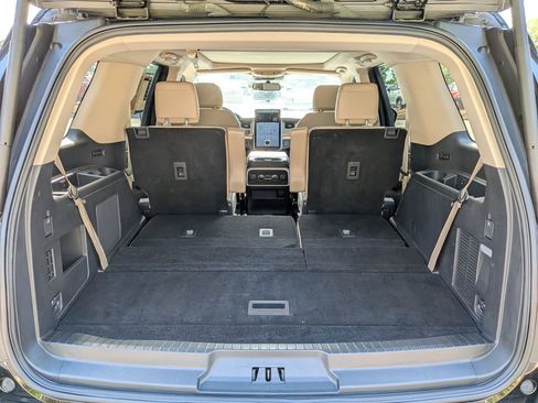 Used 2024 Ford Expedition Limited AWD/4WD image 33