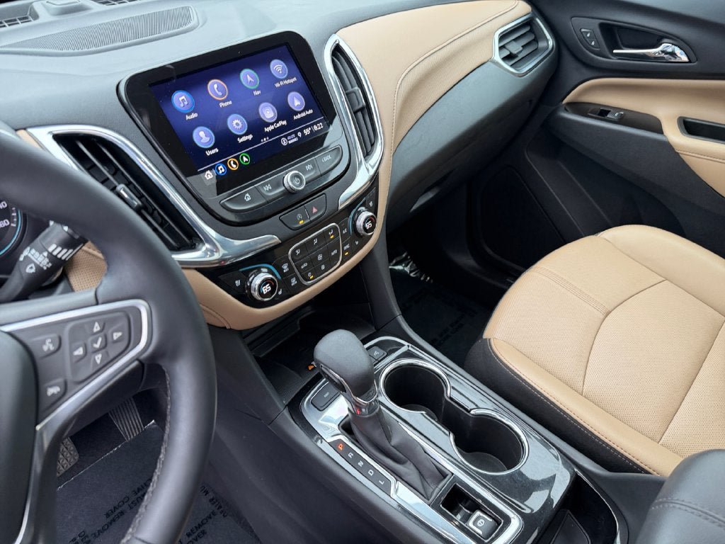 Used 2023 Chevrolet Equinox Premier AWD/4WD image 18