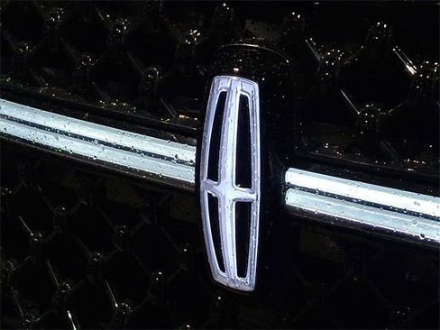 New 2025 Lincoln Navigator Reserve w/ Jet Appearance Package image 13