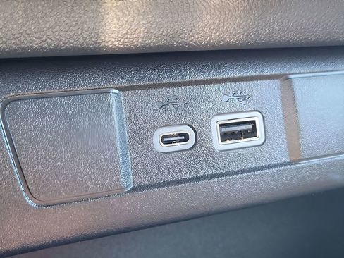 New 2026 GMC Canyon Elevation w/ Convenience Package image 33