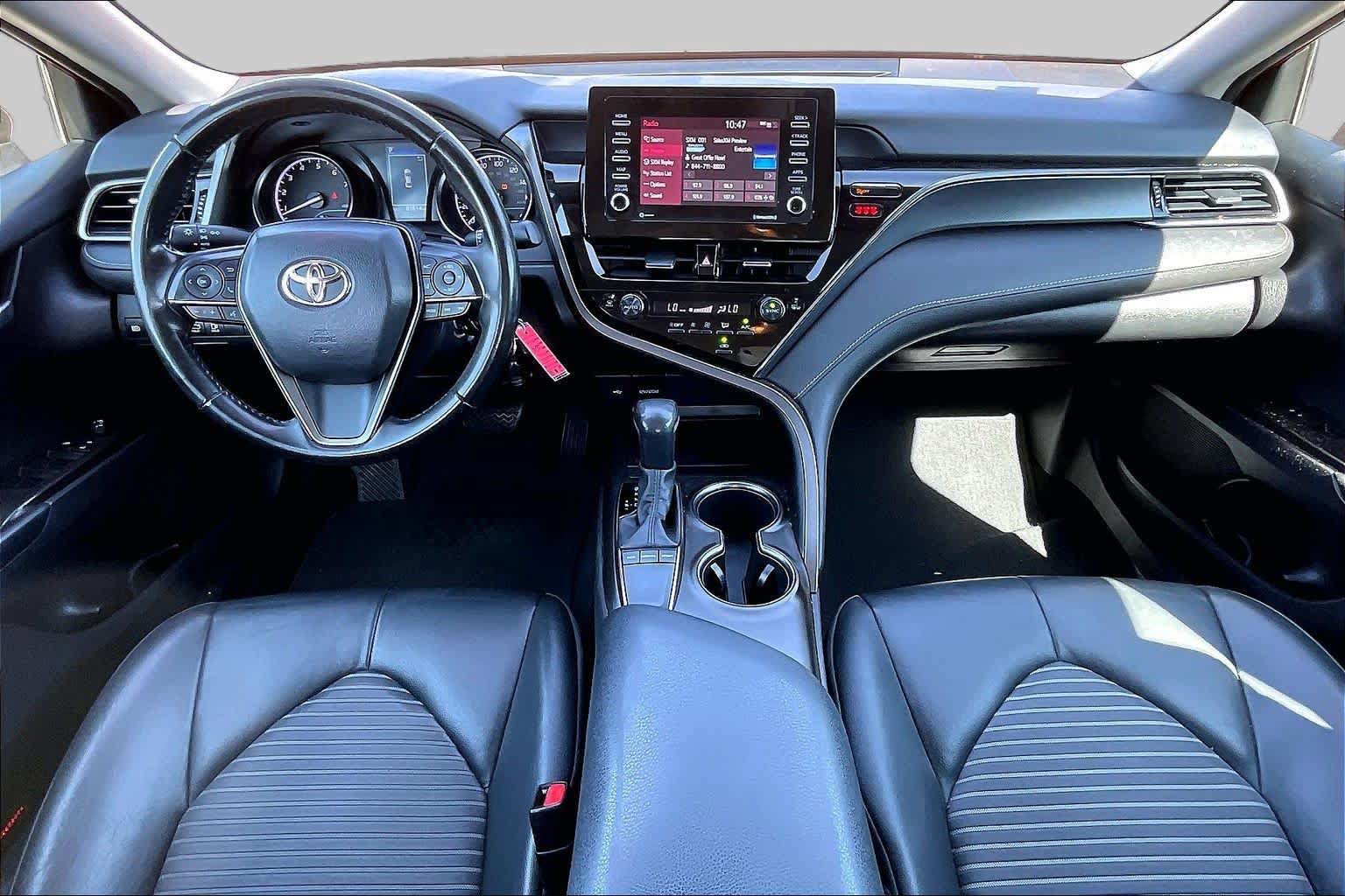 Used 2023 Toyota Camry SE FWD image 14