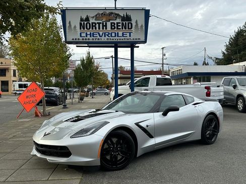 Used 2016 Chevrolet Corvette Stingray Coupe w/ 3LT Preferred Equipment Group image 1