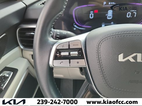Certified 2025 Kia Telluride S FWD image 22