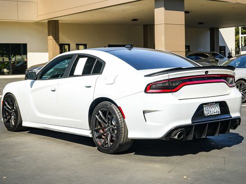 Used 2019 Dodge Charger Scat Pack w/ Daytona Edition Group image 4