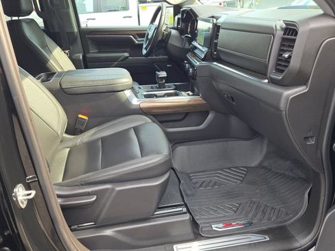 Certified 2024 Chevrolet Silverado 1500 LT Trail Boss w/ Convenience Package II AWD/4WD image 7