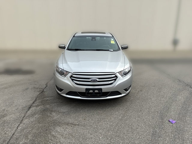 Used 2017 Ford Taurus Limited AWD/4WD image 14