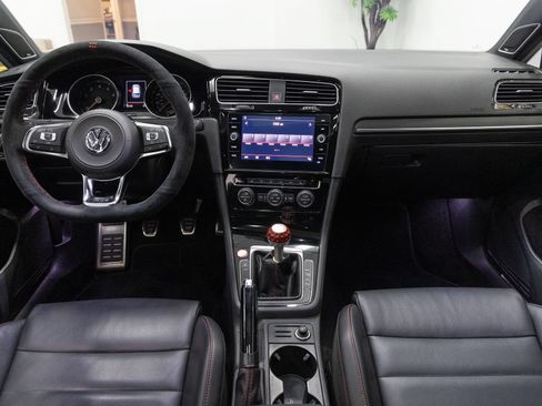 Used 2018 Volkswagen GTI 4-Door FWD image 5