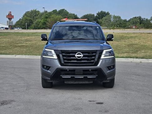 Used 2024 Nissan Armada SL w/ Midnight Edition Package AWD/4WD image 2