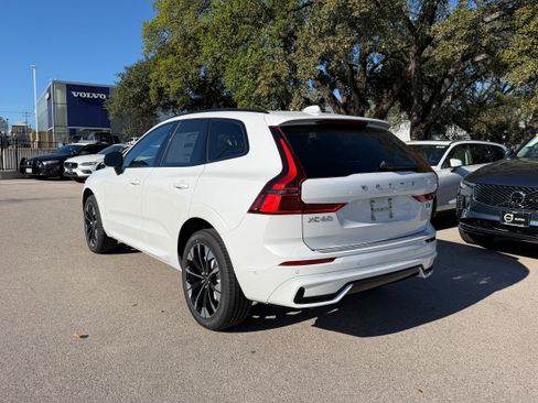 New 2026 Volvo XC60 B5 Plus w/ Protection Package Premier AWD/4WD image 4