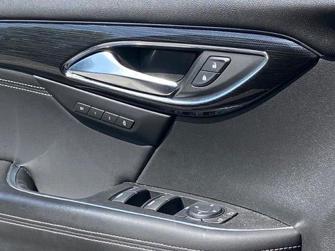 Used 2021 Buick Envision Essence w/ Technology Package I AWD/4WD image 20