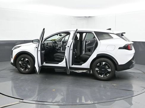 Used 2026 Kia Sportage LX FWD image 52