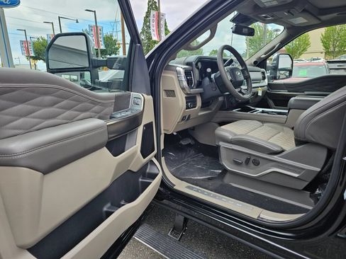 New 2026 Ford F350 Platinum w/ Platinum Plus Package AWD/4WD image 24