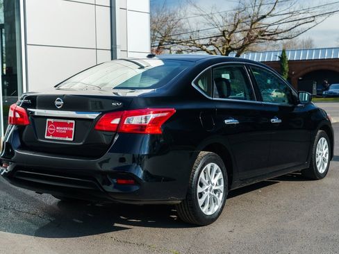Used 2019 Nissan Sentra SV image 6